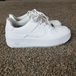 Nike Air Force 1 Sage Low